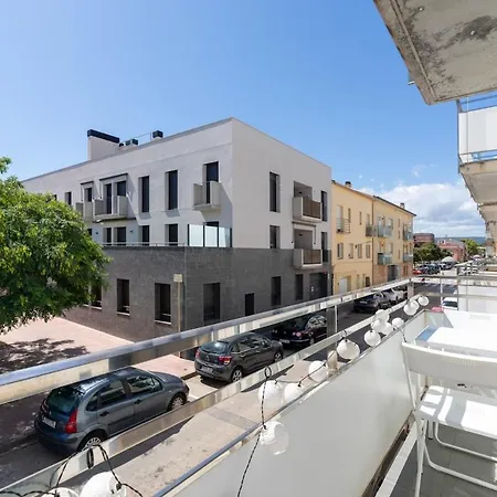 Lejlighed 4 Min Walk, Free Private Parking, Balcony, Ac Palamós